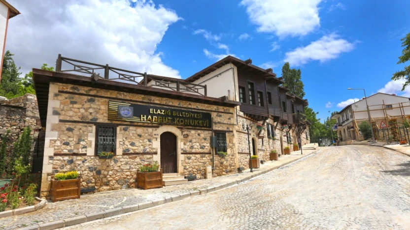 Harput Konukevi: Tarihi Dokuyu Hisseden Butik Konaklama Deneyimi