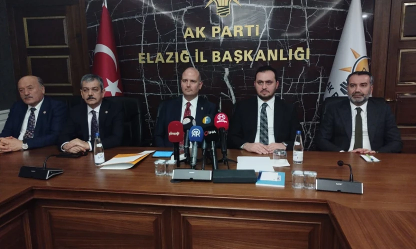 AK Parti 'Asrın Birlikteliği' Programı Kapsamında Elazığ'da Teşkilatla Buluştu!