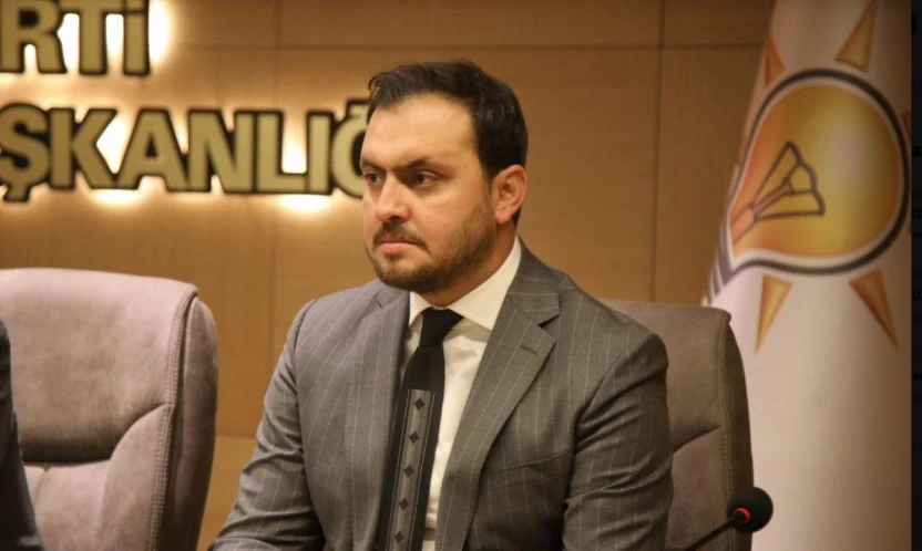 AK Parti Elazığ Milletvekili Ejder Açıkkapı'dan Gençlere Dijital Çağ Uyarısı!