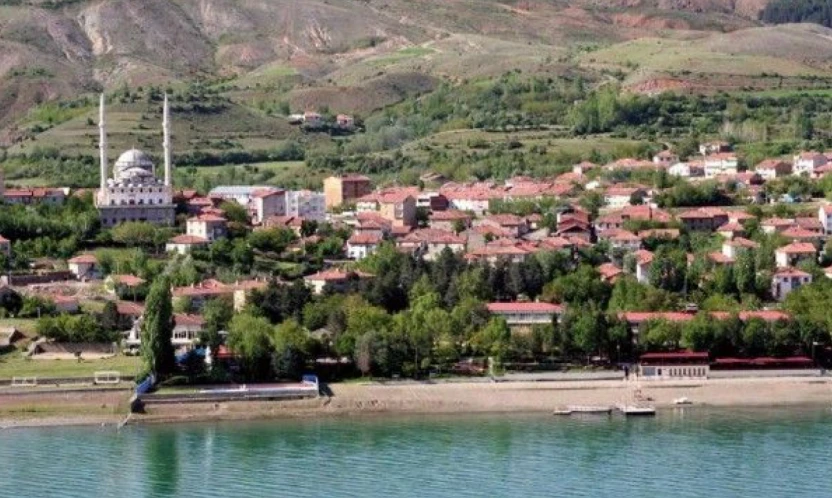 Gezin Köyü Sivrice'ye Bağlansın