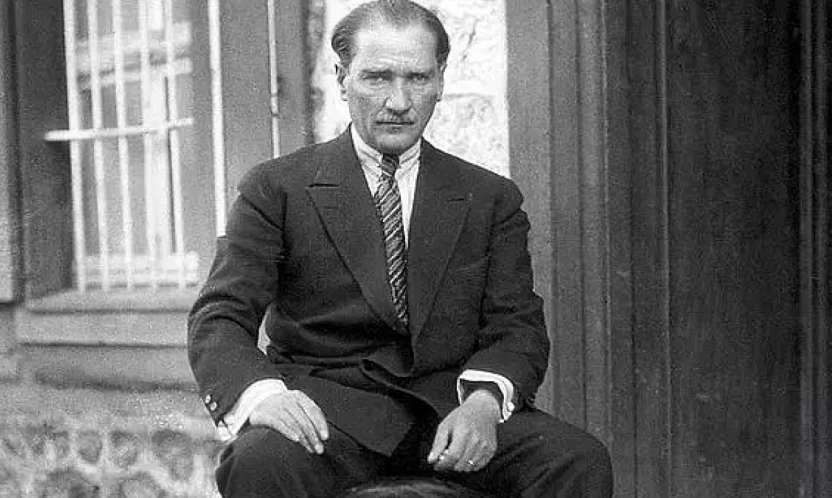 Saygı, Özlem ve Minnetle Anıyoruz